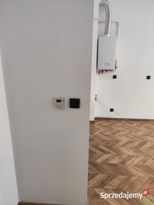 Na sprzedaż przestronne mieszkanie w centrum sprzedam