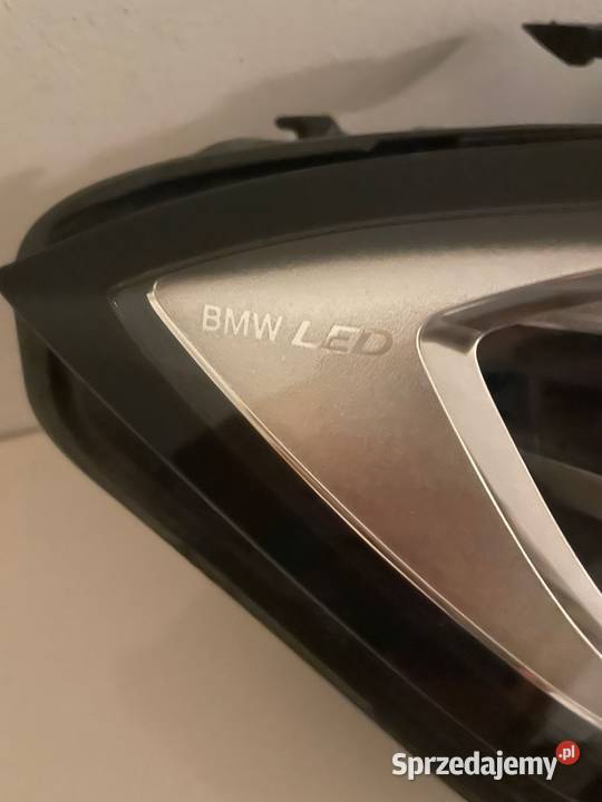 Reflektor prawy LED BMW Seria 3 G20 G21 sprzedam