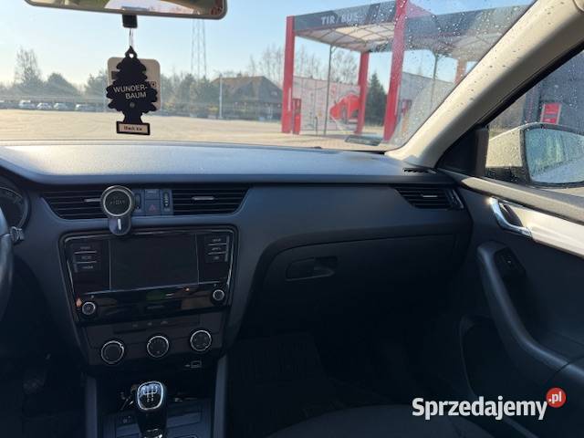 Skoda Octavia 16 auto firmowe faktura VAT mazowieckie Radom sprzedam