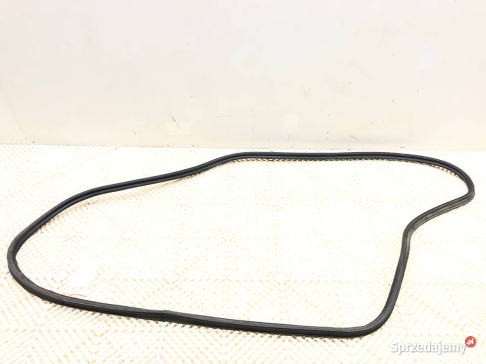 USZCZELKA KLAPY BAGAŻNIKA NISSAN QASHQAI J11