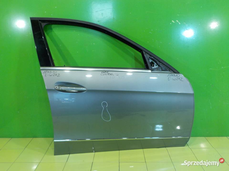 MERCEDES E W212 11r SEDAN 4D drzwi prawe przod osobowe mazowieckie Suków