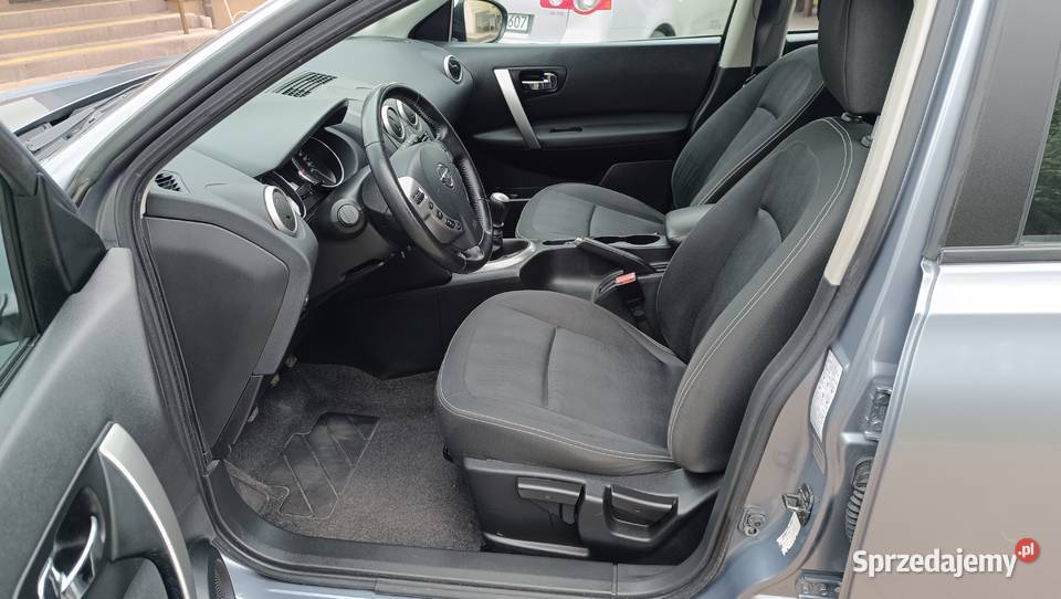 Piękny Nissan Qashqai 20i 142 niski przbieg Łuków