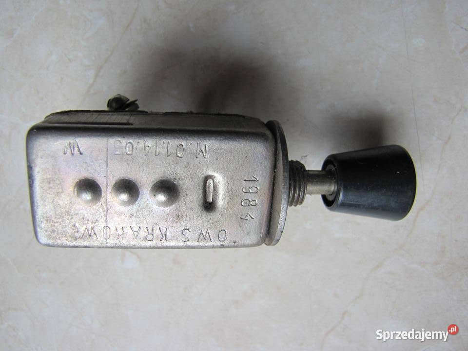 Przełącznik włącznik świateł Syrena Warszawa Żuk Motoryzacja Rzepin Drugi