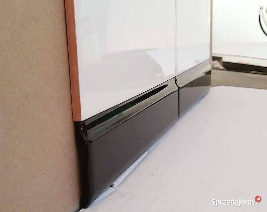 listwa ceramiczna czarny cokół plana nero 5x20