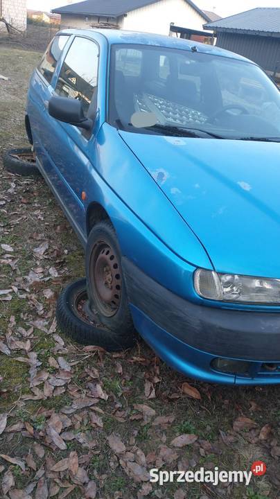Całe auto Alfa Romeo 145 14 tspark twin spark Rok produkcji 2000 podkarpackie Kuryłówka