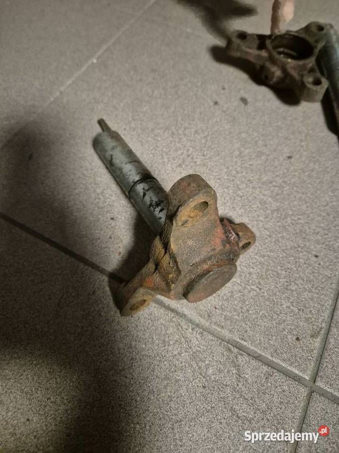 Oprawa trójramienna z łożyskiem uszczelniacze Części i osprzęt rolniczy śląskie Zawiercie