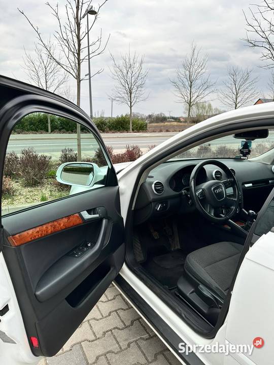 Audi a3 8p 20 białe hak Kobierzyce