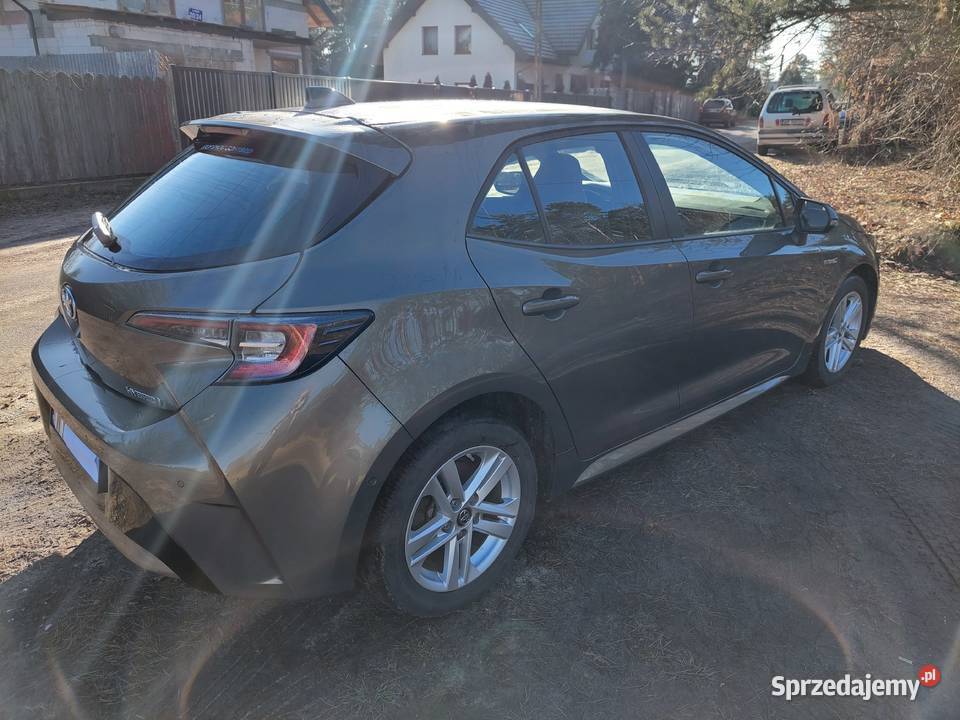 Toyota Corolla 18 hybryda odtwarzacz DVD Izabelin C