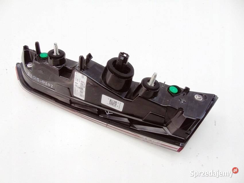 Lampa lewy tył na klapę bagażnika Renault Captur Sosnowiec