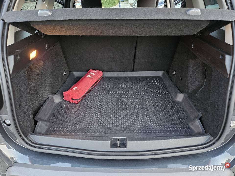 Dacia Duster 2023 10 LPG wyposażenie salon poduszka powietrzna sprzedam