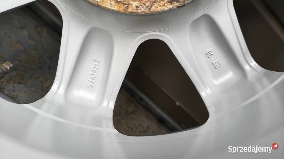 Kola Letnie Toyota Yaris nowe Samochodowe Gniezno sprzedam