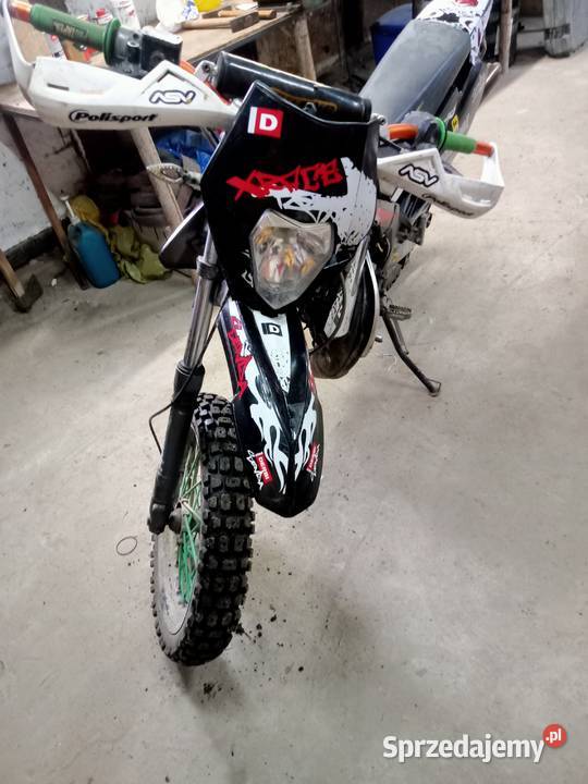 Derbi Senda 5070 kask buty zbroja drugie opony Derbi Wszedzień sprzedam