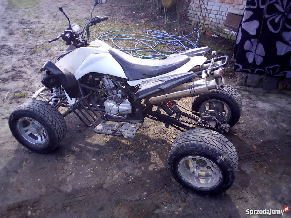 Quad szosowy chłodzony cieczą