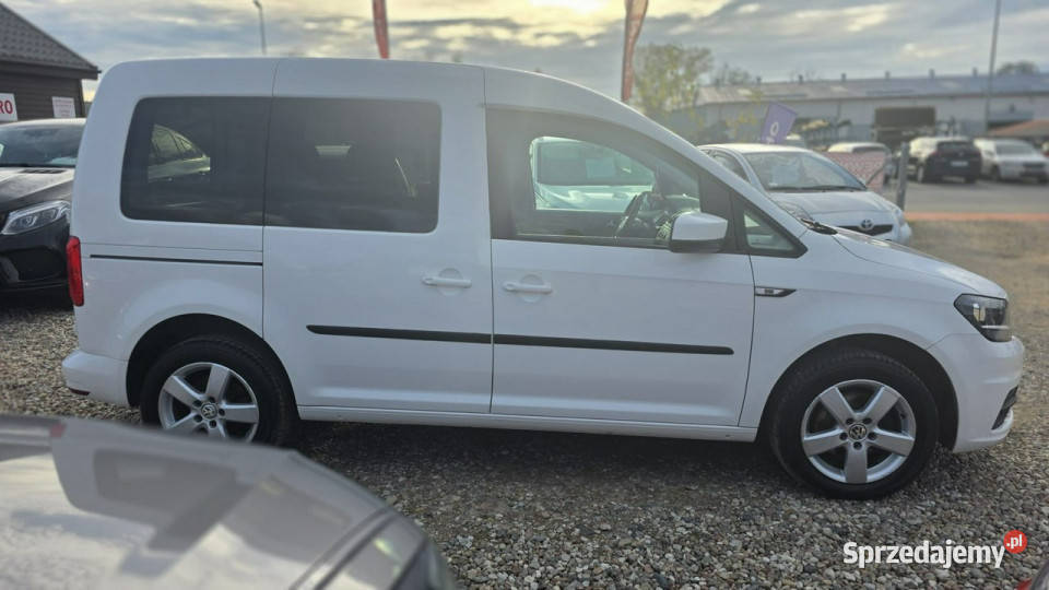 Volkswagen Caddy automat zarejestrowany nowy podgrzewane fotele Lębork sprzedam