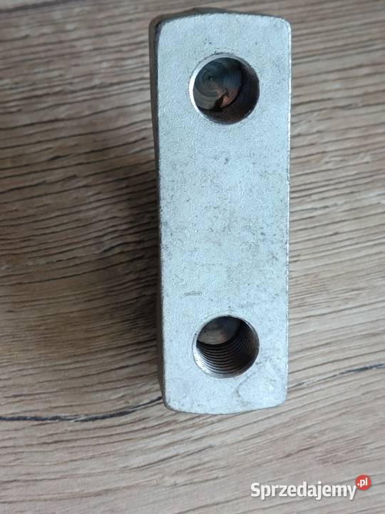 Wspornikuchwyt belki John Deere L79378 2 x śruba Biała Podlaska