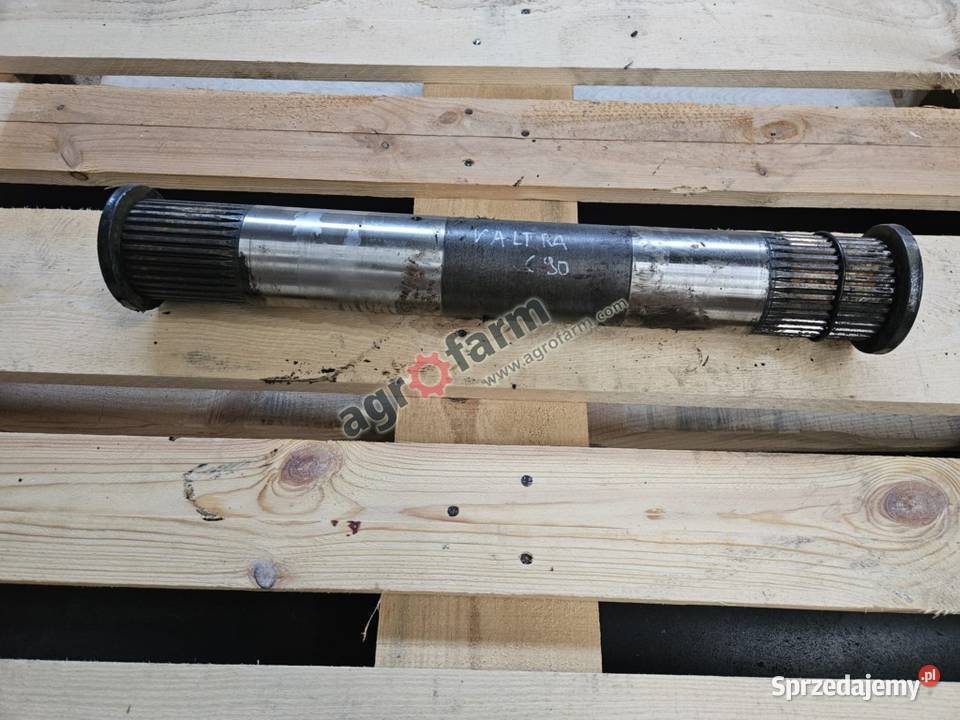 Wałek ramion górnych Valtra C90 C150 C130 C120 Byków