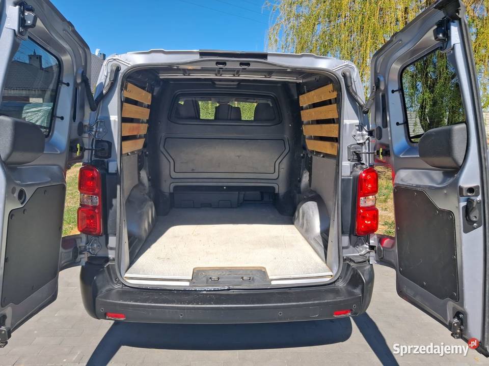 Opel Vivaro 6 osobowy silnik 20 Przykona sprzedam