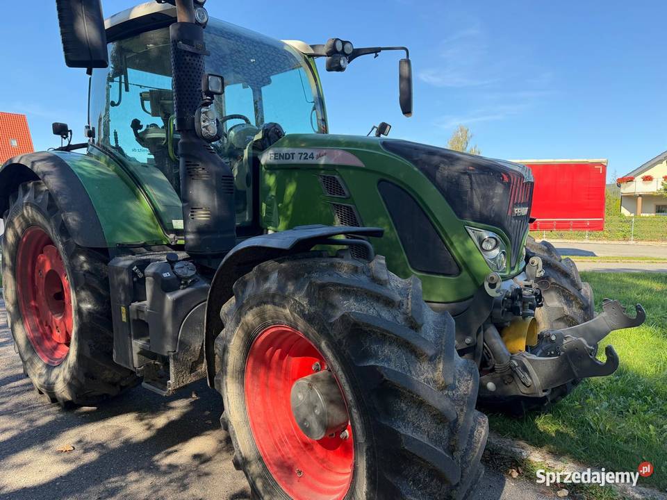 Ciągnik rolniczy Frndt 724 ProfiPlus Vario Nowa Ruda