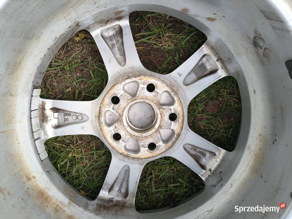 sprzedam 4 alufelgi 16 z oponami zimowymi 205 60 Samochodowe Lubartów