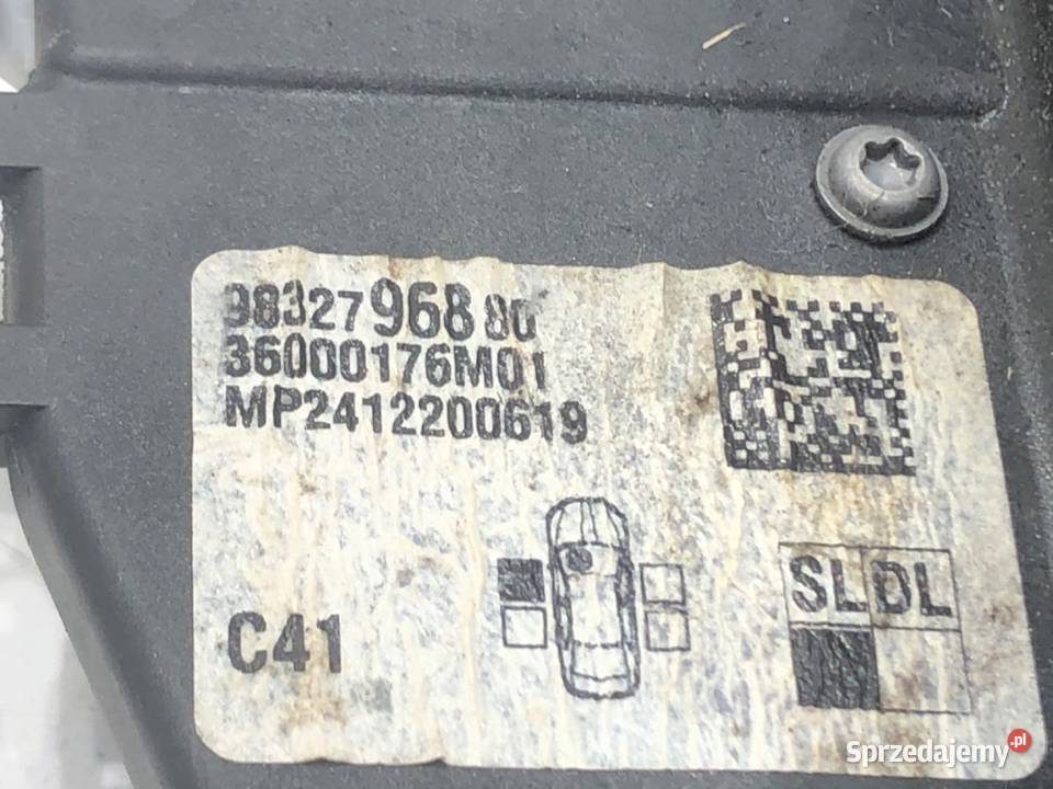 ZAMEK DRZWI LEWY PRZÓD CITROEN C4 III Hatchback