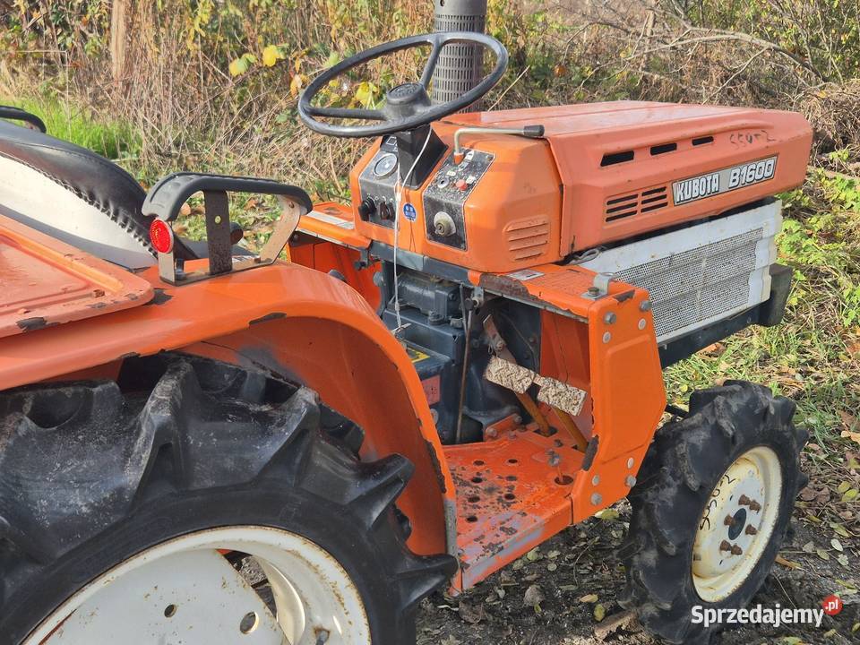 Traktorek traktor KUBOTA B1600D 16 44 Napęd 4x4 Kubota Małuszyn