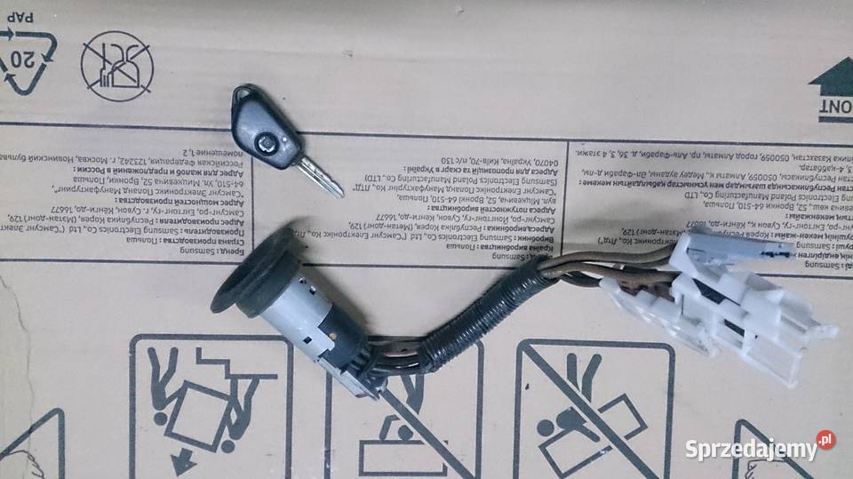 Stacyjka kluczyk Peugeot Partner 1999r osobowe Kosarzew-Stróża sprzedam