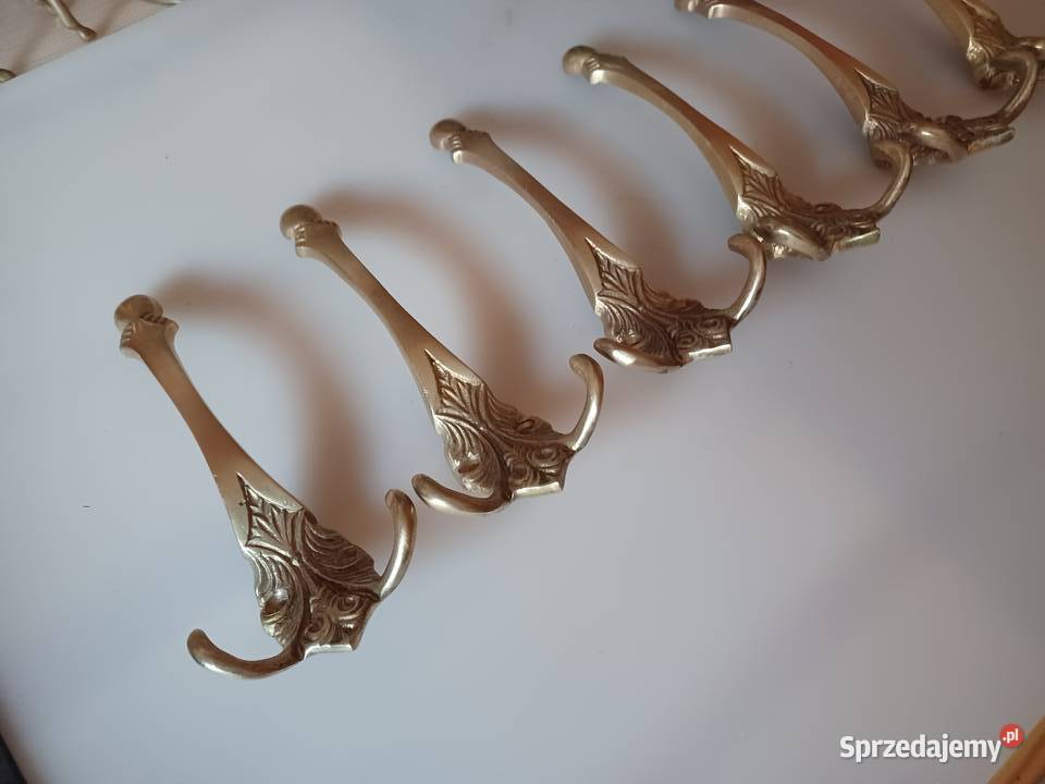 Komplet sześciu mosiężnych wieszaków Poznań