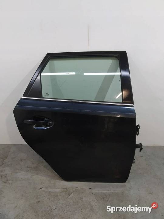 DRZWI PRAWE TYŁ KOMBI 1H2 Toyota Auris II 2012