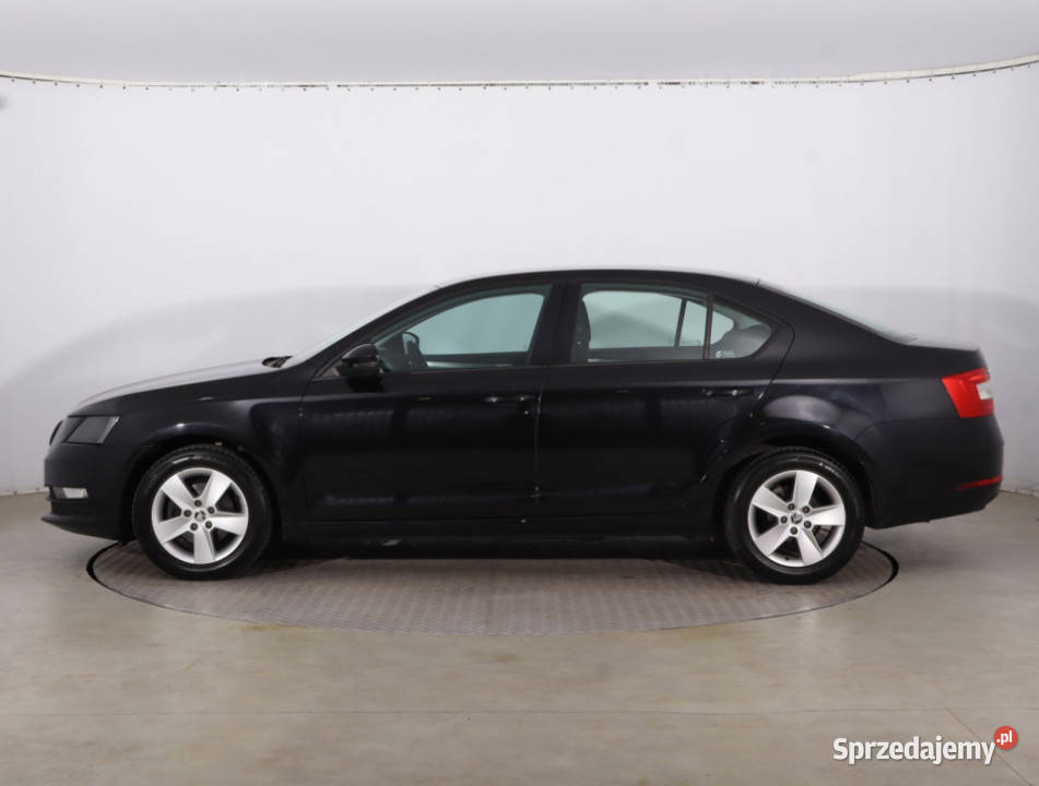 Skoda Octavia 14 TSI czarny Piaseczno