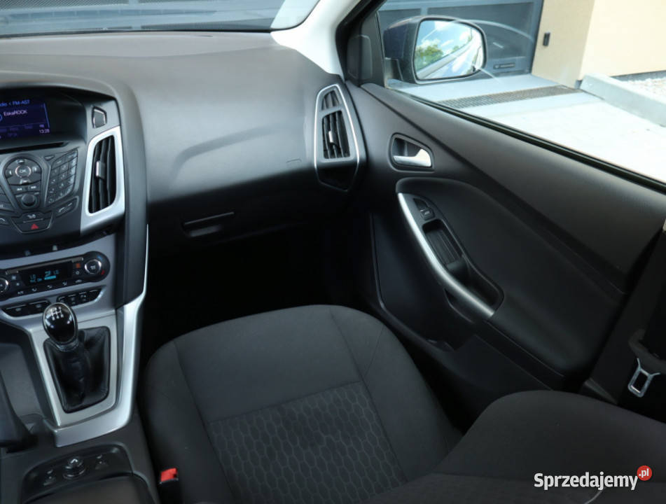 Ford Focus 10 EcoBoost światła przeciwmgielne sprzedam