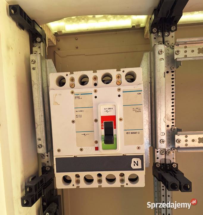 Hager univers Rozdzielnica stojąca 550x1850x275 Wrocław