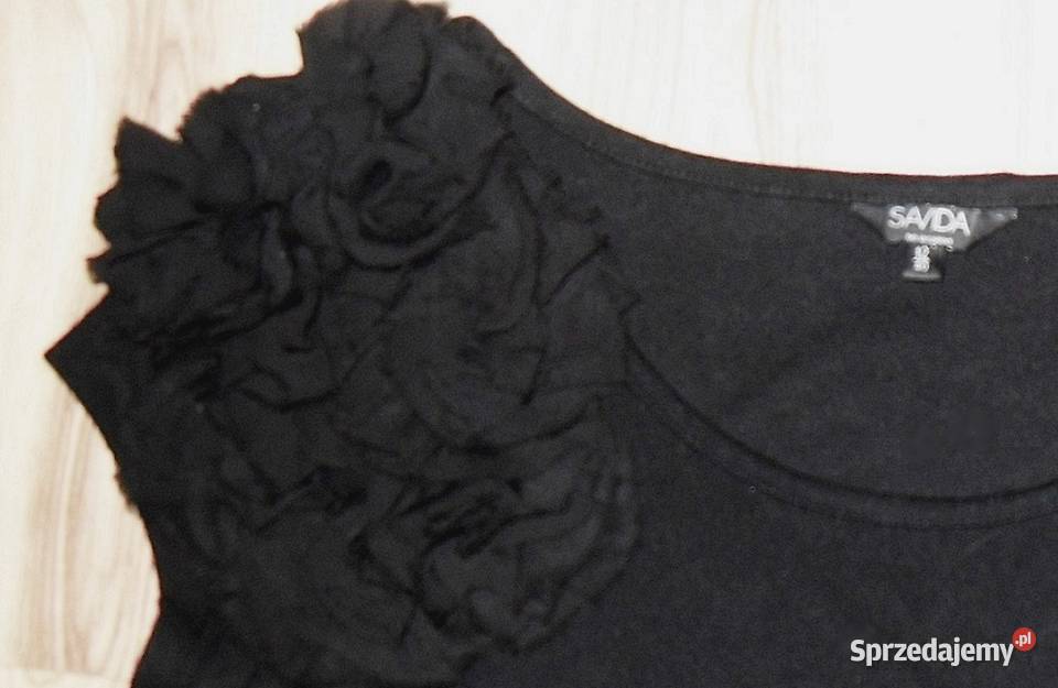 Sukienka z dzianiny w kolorze czarnym marki Wieleń