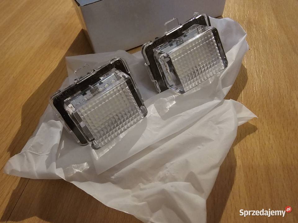 Podswietlenie rejestracji lampka LED mercedes sprzedam