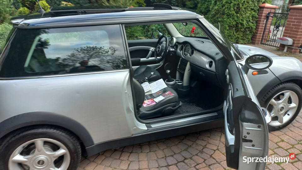 Mini Cooper Panoramiczny szyberach serwisie 2