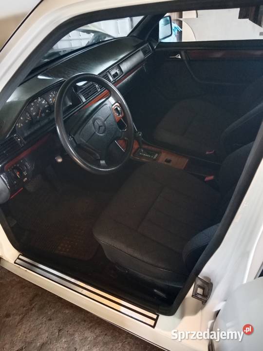 Sprzedam Mercedes W124 sedan pomorskie