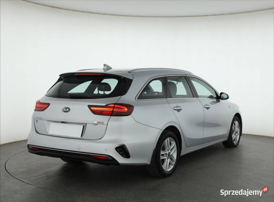 Kia Ceed 16 CRDi MHEV relingi dachowe Piaseczno