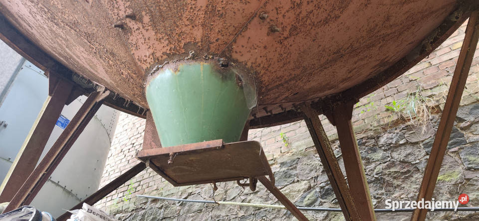 Silos zbożowylejowy samowyładowczy 6m ok 30 m3 Oborzany
