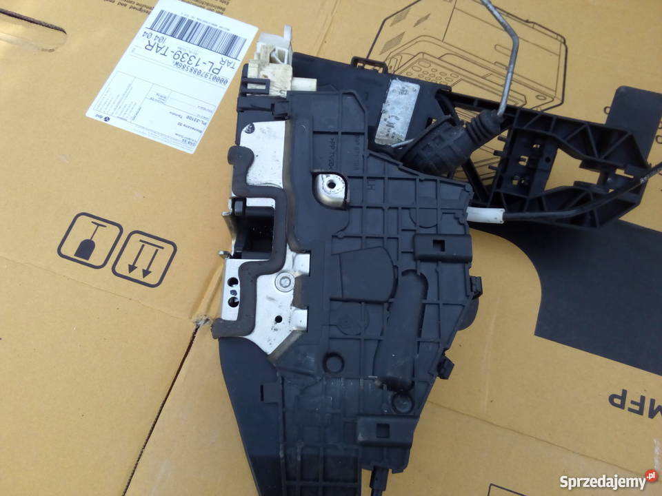 Zamek lewy przód Mercedes w 221 A 221 720 05 35