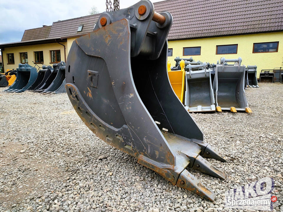 Łyżka Triga 70 do koparki fi 70 Producent Ostrowiec Świętokrzyski