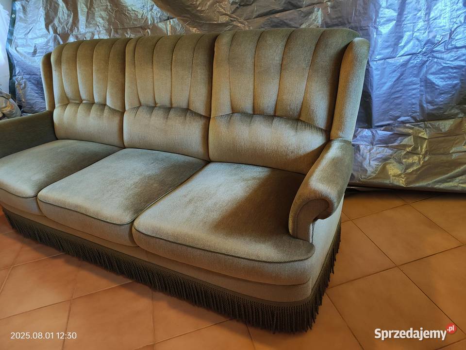 Elegancka Trzyosobowa Sofa Velvet Retro Łososina Dolna