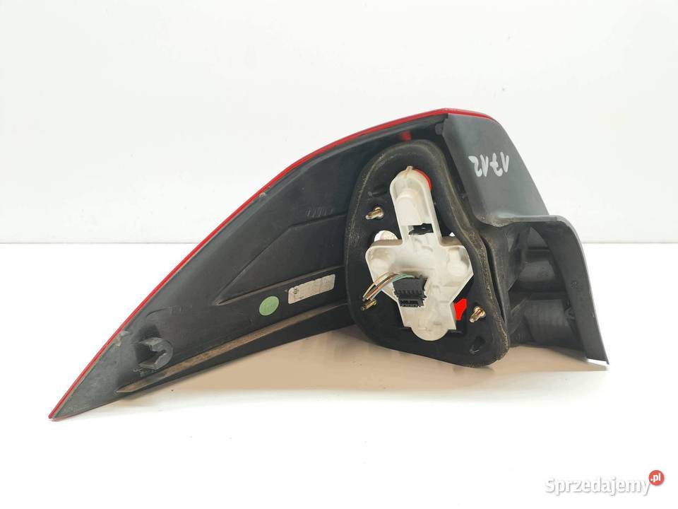 LAMPA TYŁ PRAWA SEDAN 8200142681D Renault Megane