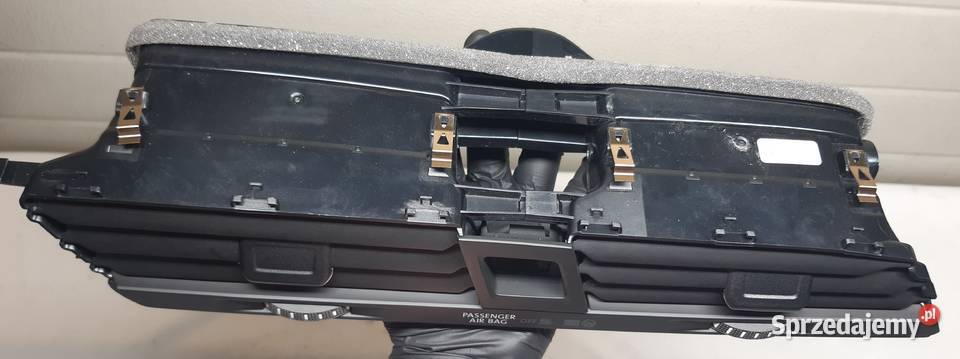 KRATKA NAWIEWY VW TOURAN III 5T ŚRODKOWE osobowe dolnośląskie Mielęcin
