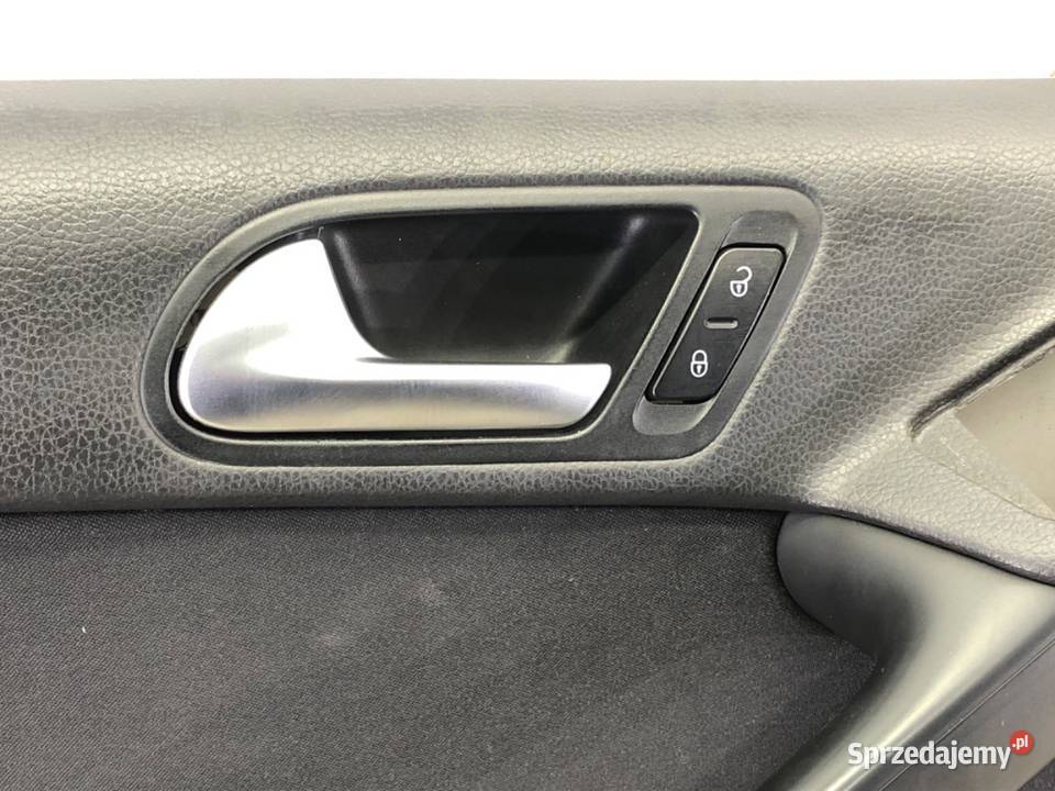 BOCZEK DRZWI LEWY PRZÓD VW TIGUAN SUV 0718 osobowe sprzedam