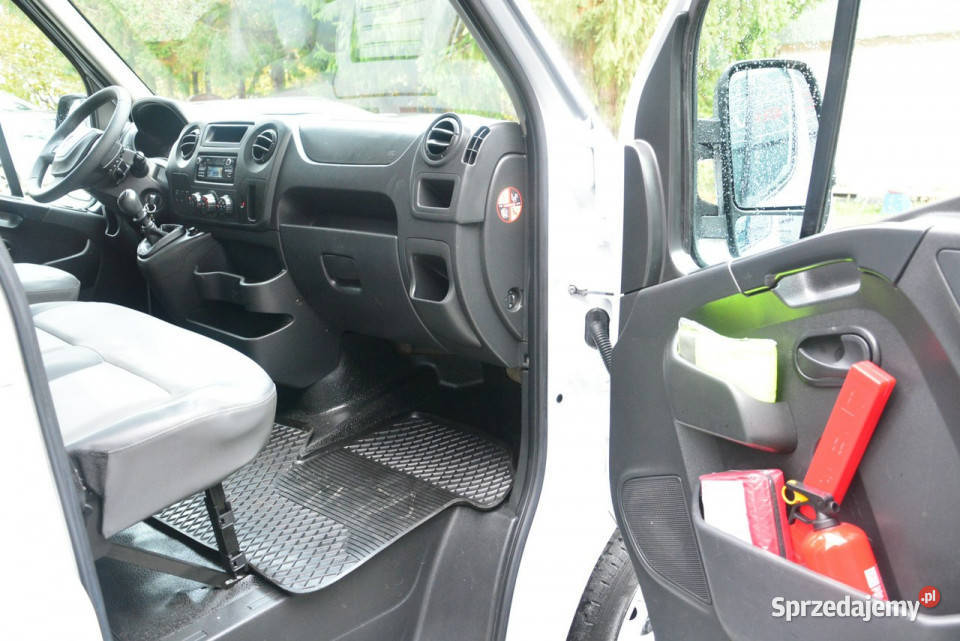 Renault Master średniak 7 osobowy L2H2 Warszawa