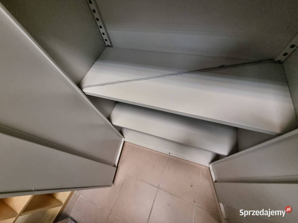 Szafa pancerna metalowa wyposażenie