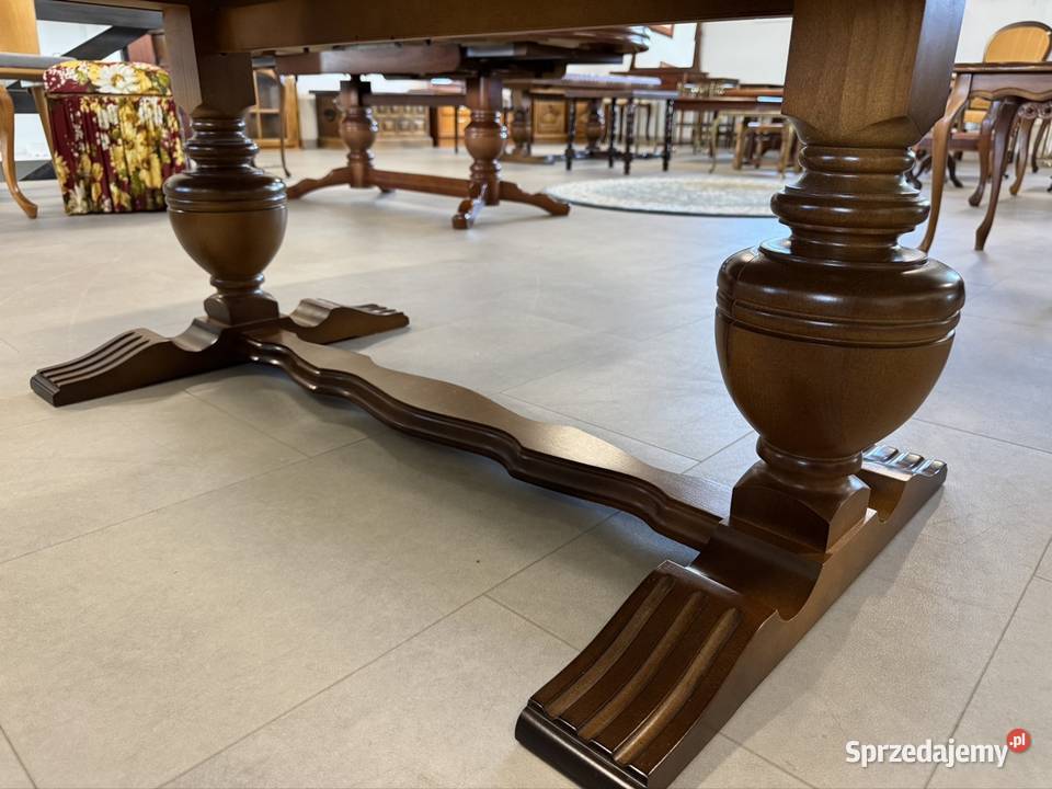 Drewniana ława w kolorze orzechowym z marmurowym Ełk