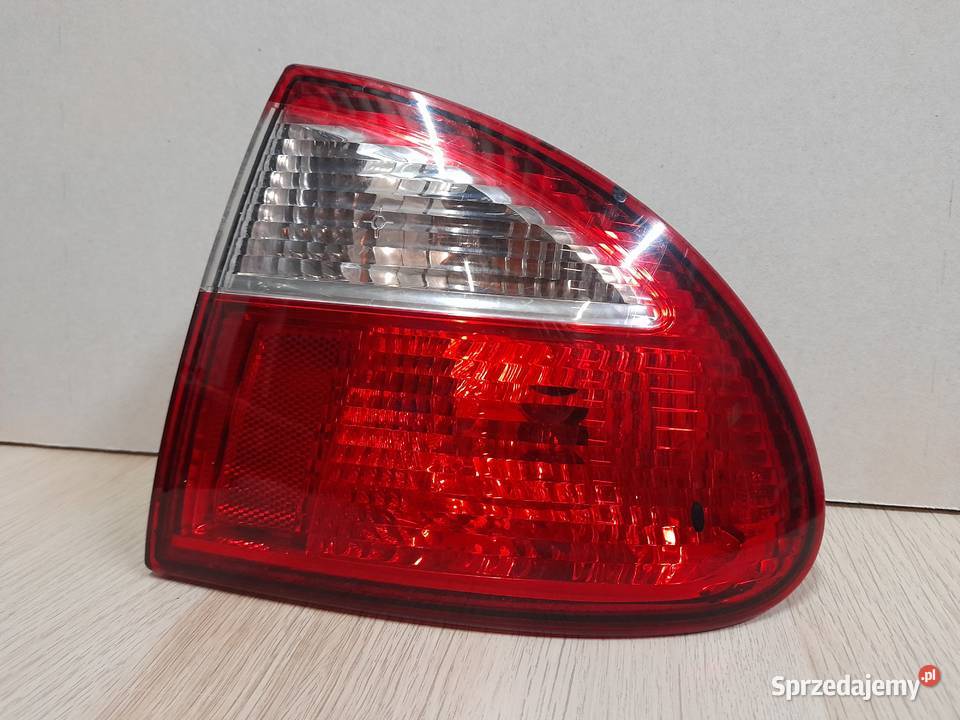Lampa tylna prawa tył w błotnik Seat Leon I Oświetlenie