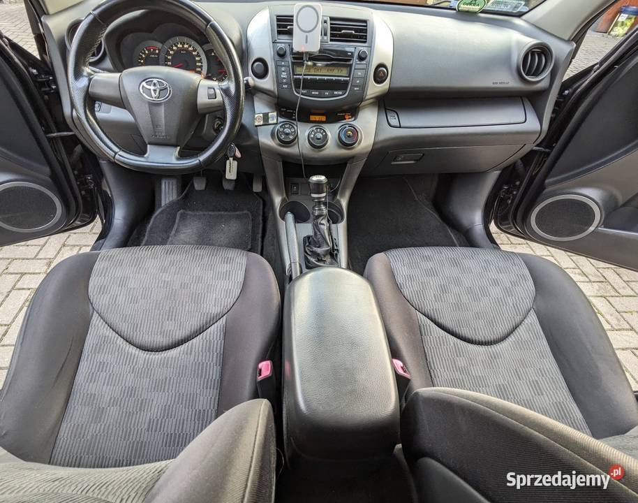 Toyota RAV4 20 Benz 2012 relingi dachowe Mierzyn