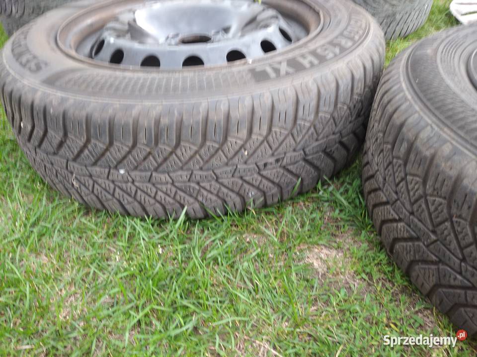 Koła felgi stalowe opony zimowe z kołpakami Fiat Płock