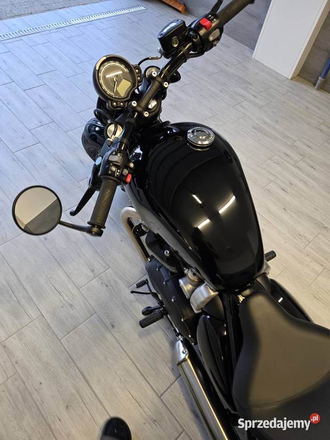 Triumph Bonneville Bobber Łódź